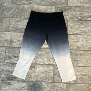 Women’s Nike Capri Leggings